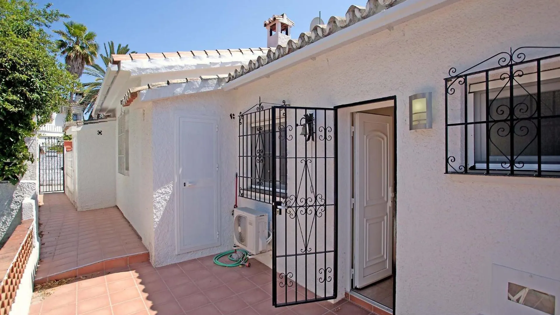 Cosy Holiday Home Near Beach Marbella